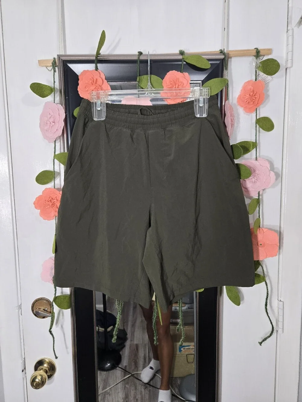 Lululemon Pace Breaker Men's Green Sz M Running Shorts Lined